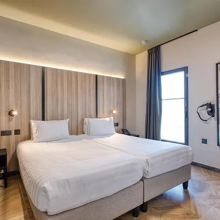 & Rooftop San Julián