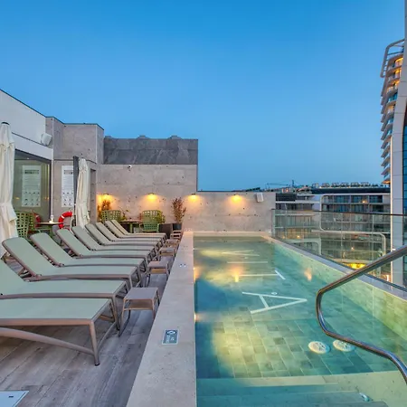 & Rooftop Otel