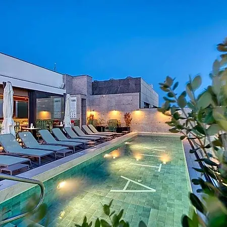 & Rooftop Hotel Saint Julian's
