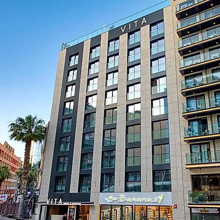 & Rooftop Hotel