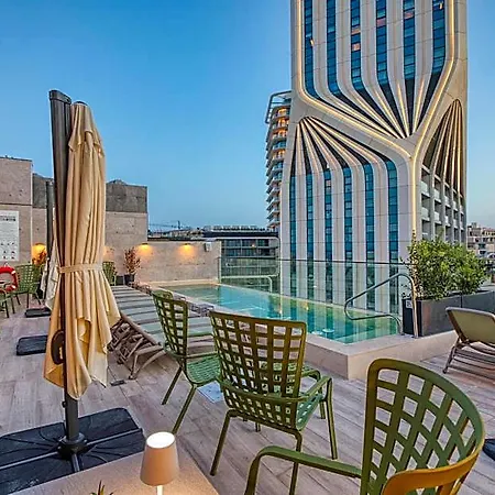 & Rooftop 3* Saint Julian's