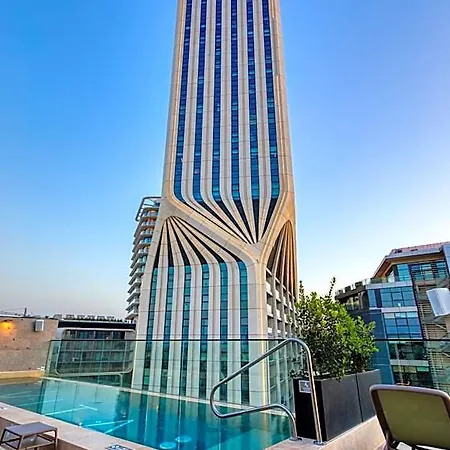 & Rooftop 3* Saint Julian's