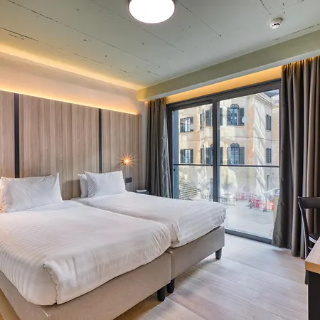 Hotel&rooftop Szálloda 3*