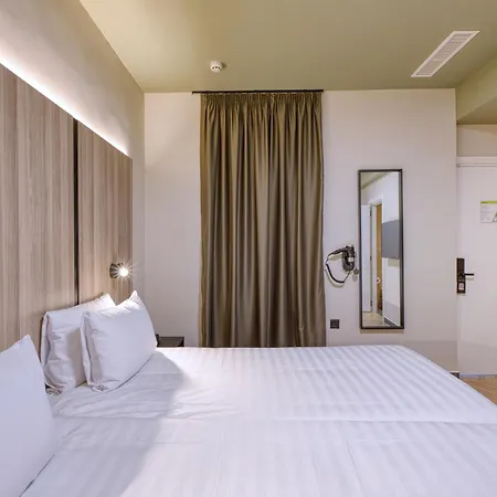 Szálloda Hotel&rooftop 3*