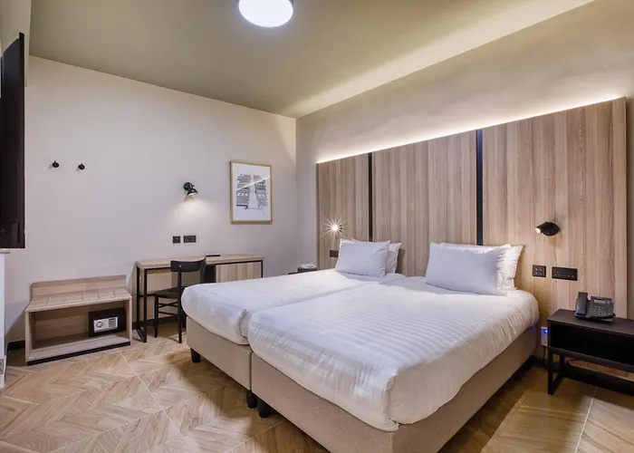 Otel & Rooftop Saint Julian's